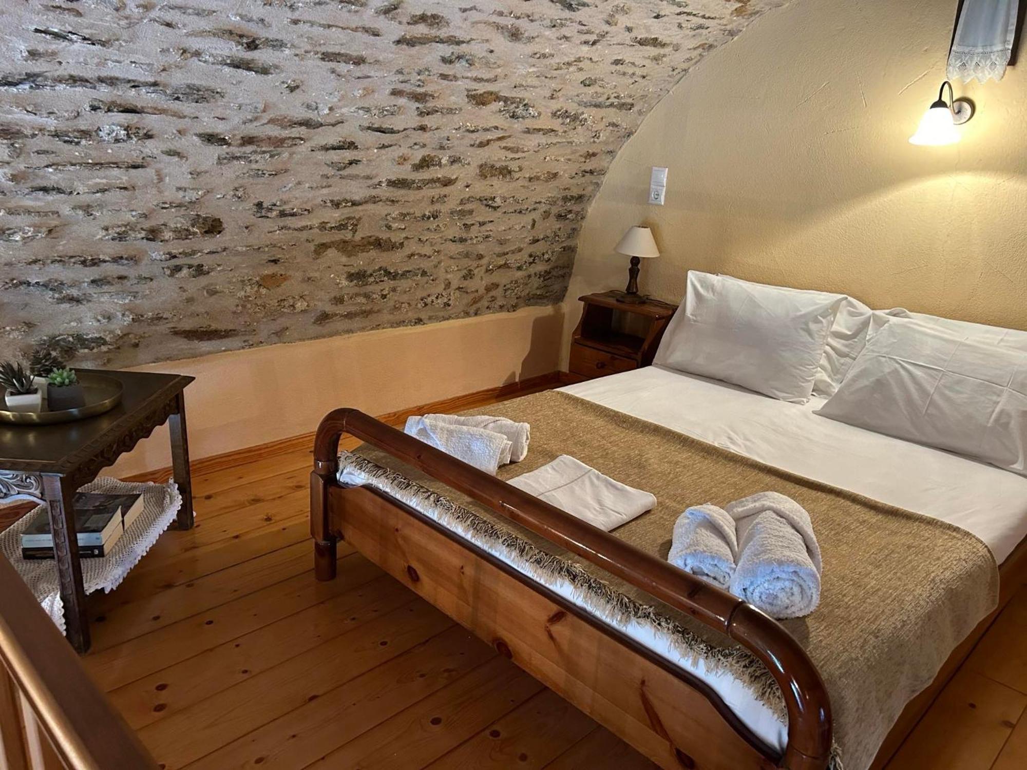 Guesthousekamara Монемвасія Екстер'єр фото
