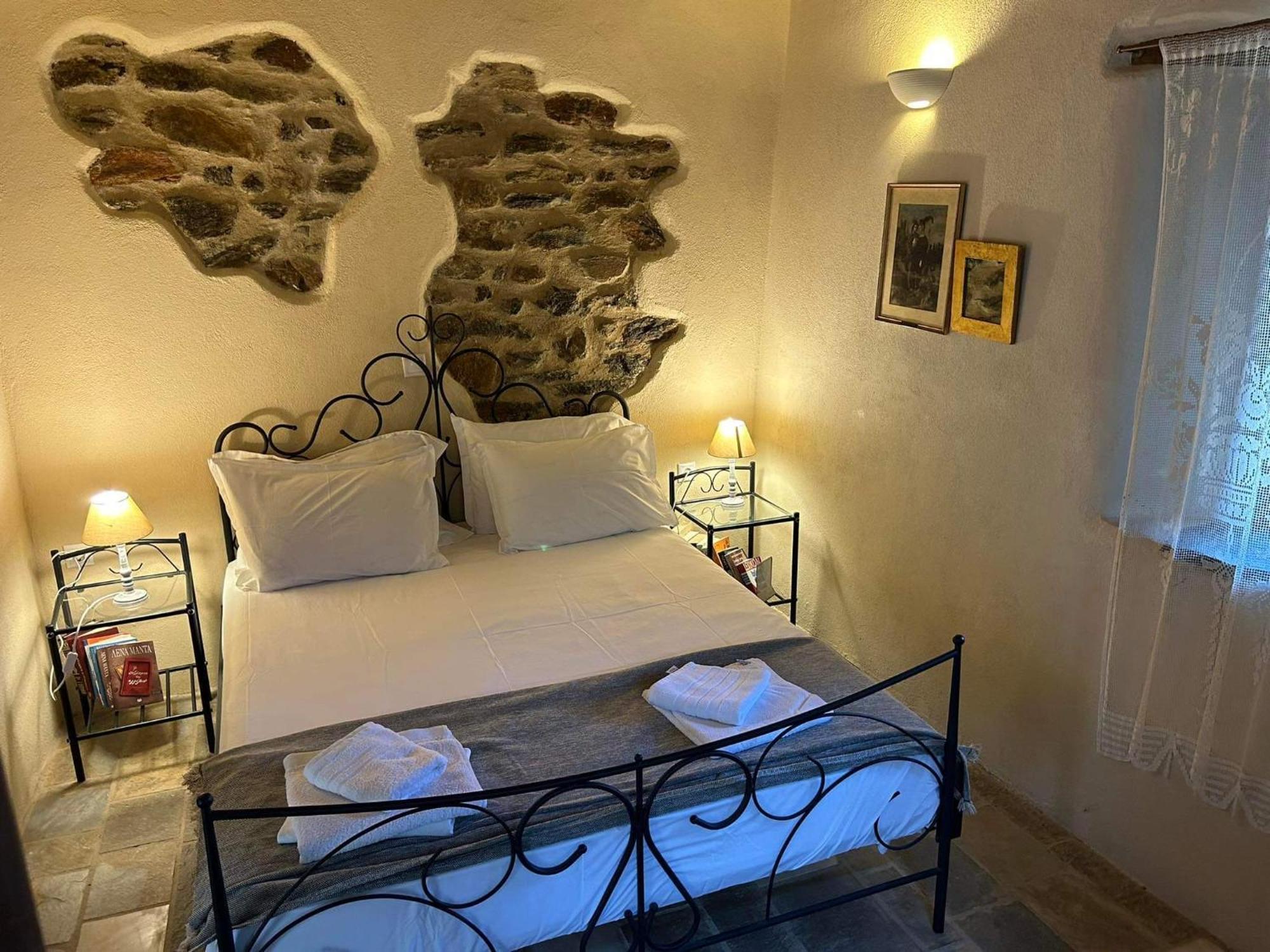 Guesthousekamara Монемвасія Екстер'єр фото