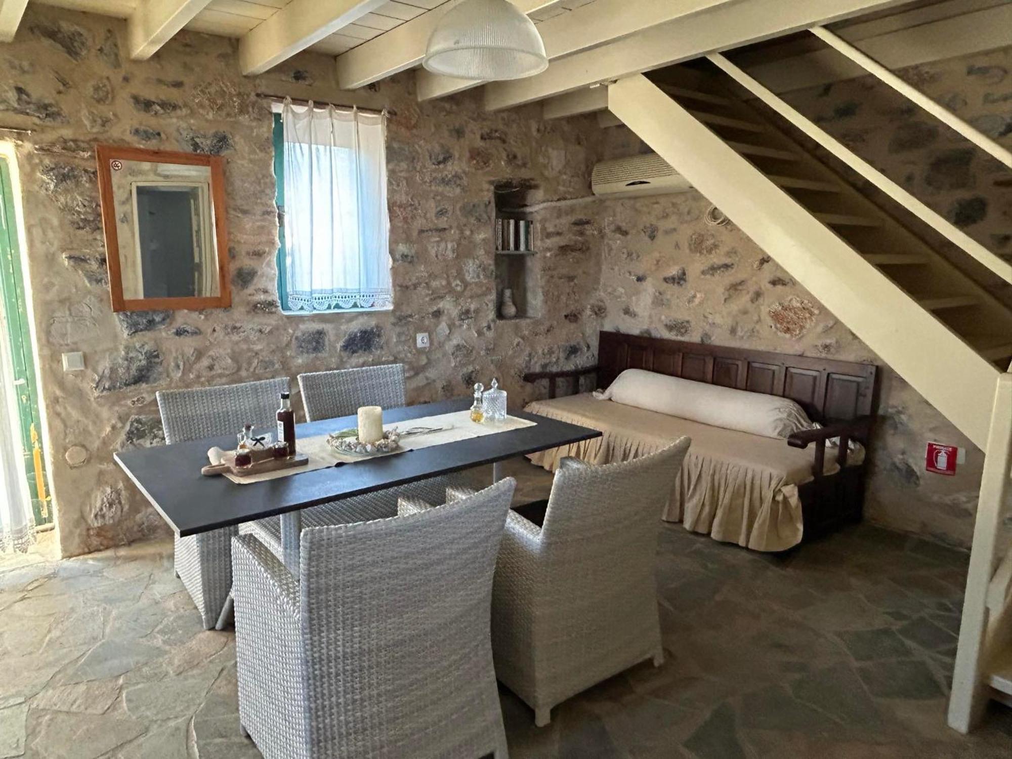 Guesthousekamara Монемвасія Екстер'єр фото